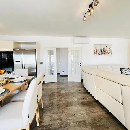 Apartament Svila