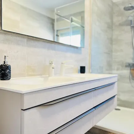 Apartment Svila *