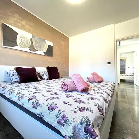 Svila Apartment *